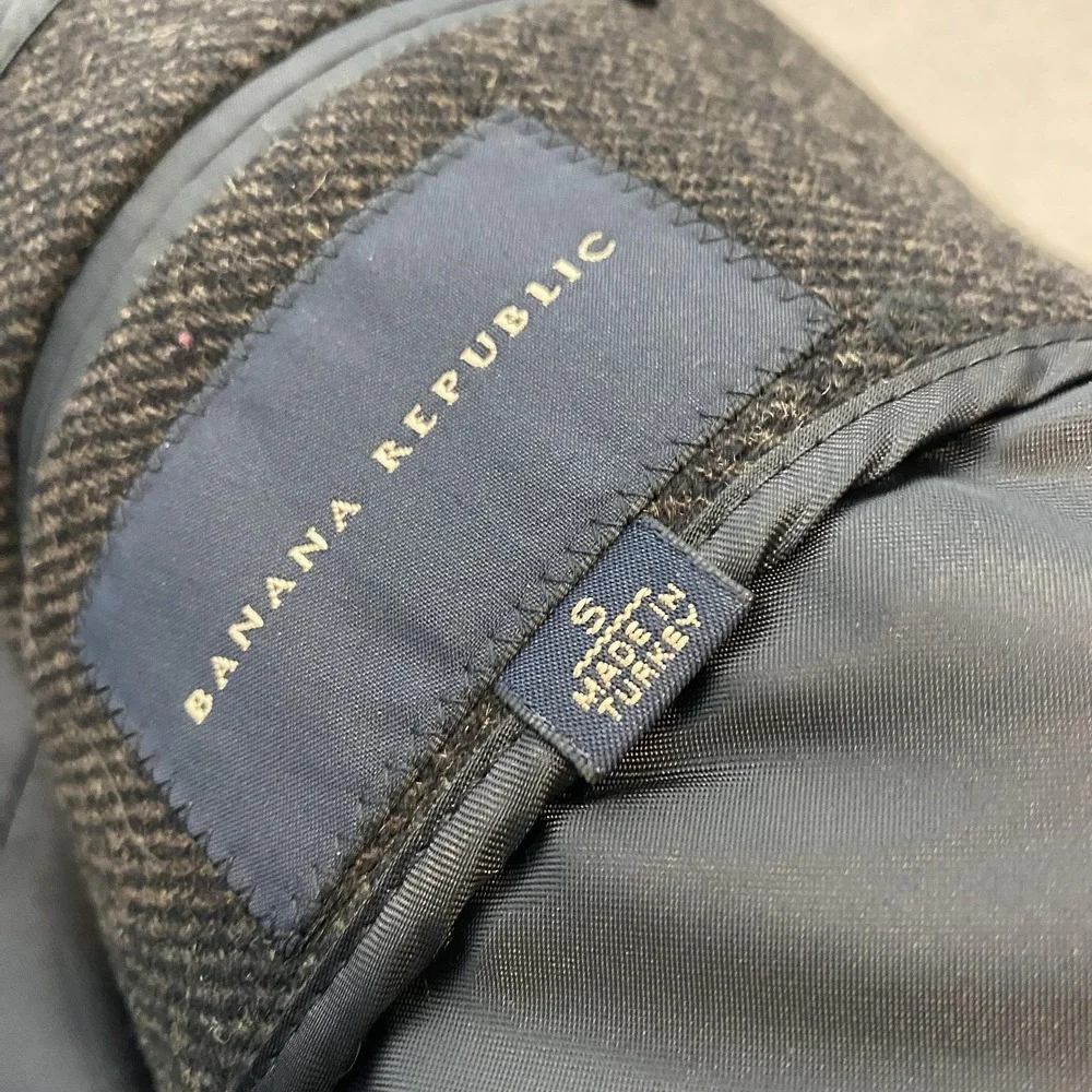 Banana Republic Coat Mens Small Gray Herringbone Wool Blend Overcoat Lined